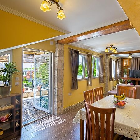 Apartman Kunjic Krimovica Exterior foto